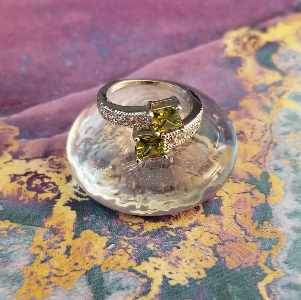 Luxury Green Double Square Ring